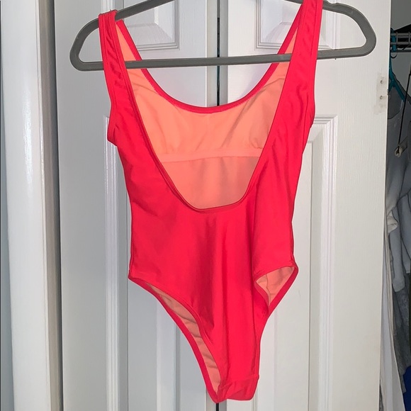 Never Worn! One piece, bright pink, bathing suit - Picture 4 of 4